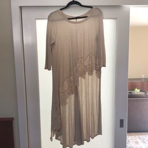 Free People 3/4 sleeve Hi Low Top